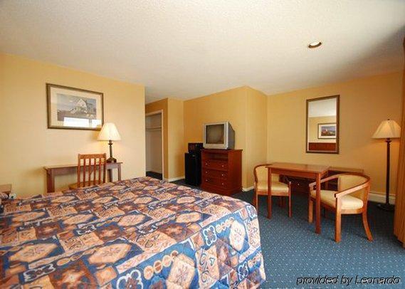 Rodeway Inn Stratford Room photo